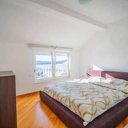 Apartman Centar Tivat Eksteriør billede