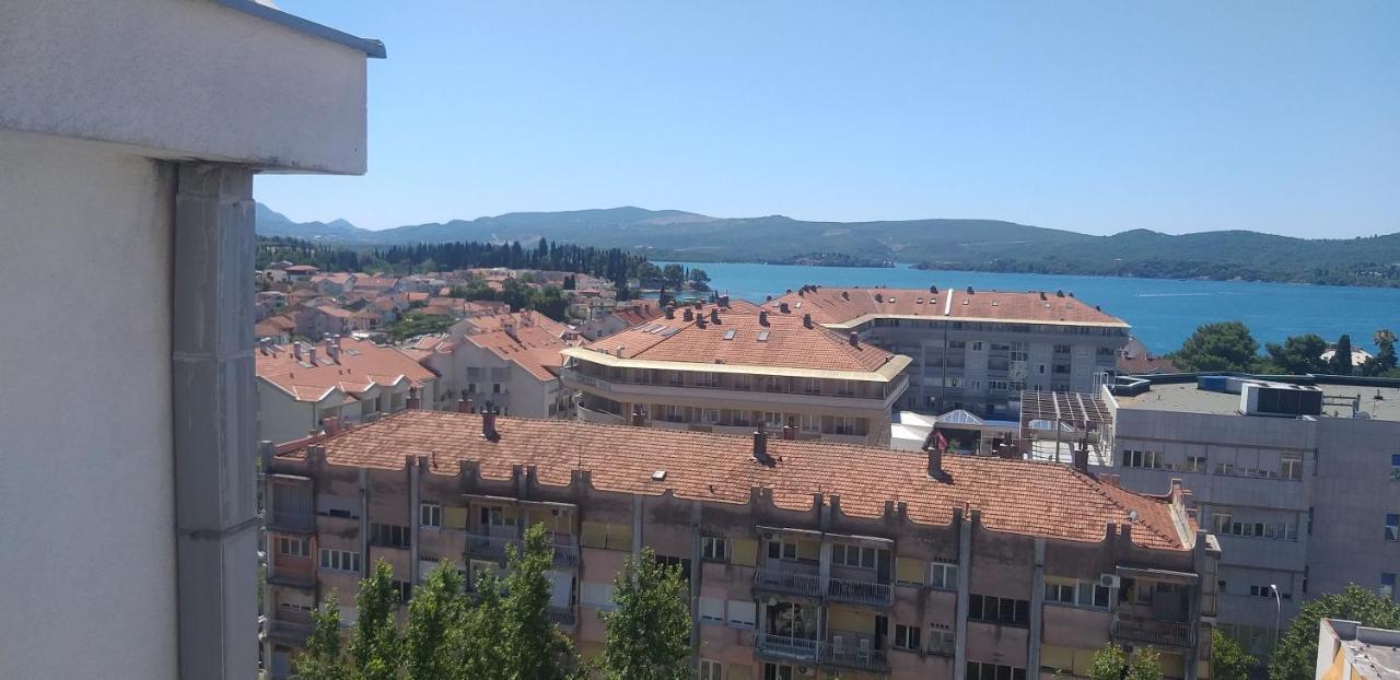 Apartman Centar Tivat Eksteriør billede